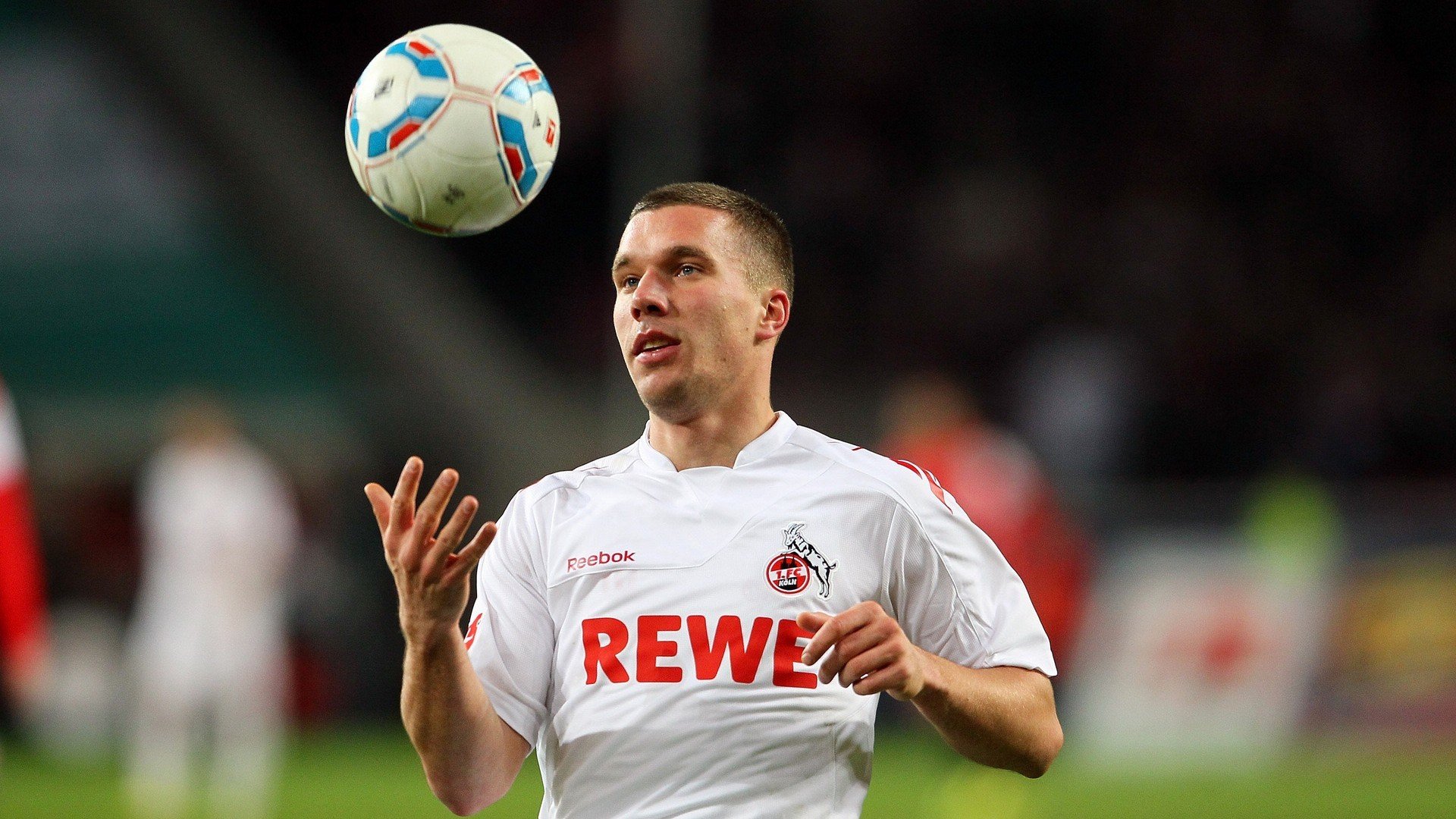 五大联赛是否更多使用边锋反跑牵制战术布局,五大联赛是否更多使用边锋反跑牵制战术布局的球队